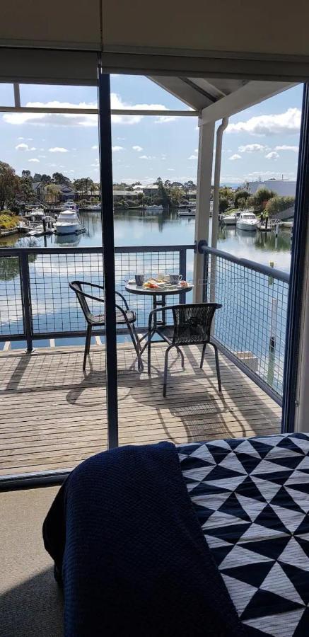 The View - Captains Cove Waterfront Resort Paynesville Exteriér fotografie