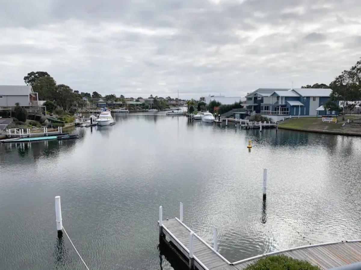 The View - Captains Cove Waterfront Resort Paynesville Exteriér fotografie