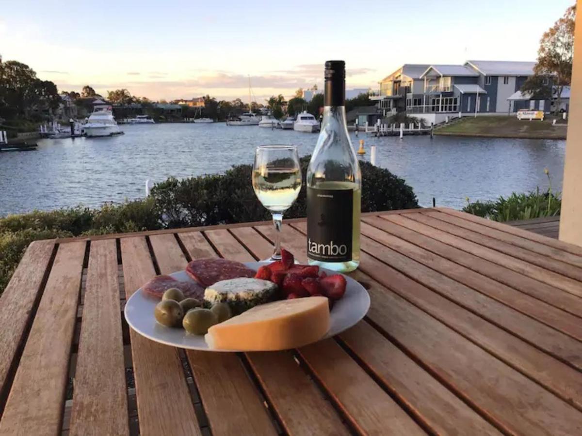 The View - Captains Cove Waterfront Resort Paynesville Exteriér fotografie
