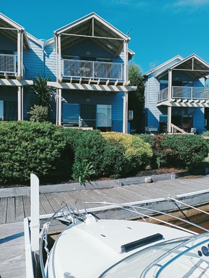 The View - Captains Cove Waterfront Resort Paynesville Exteriér fotografie