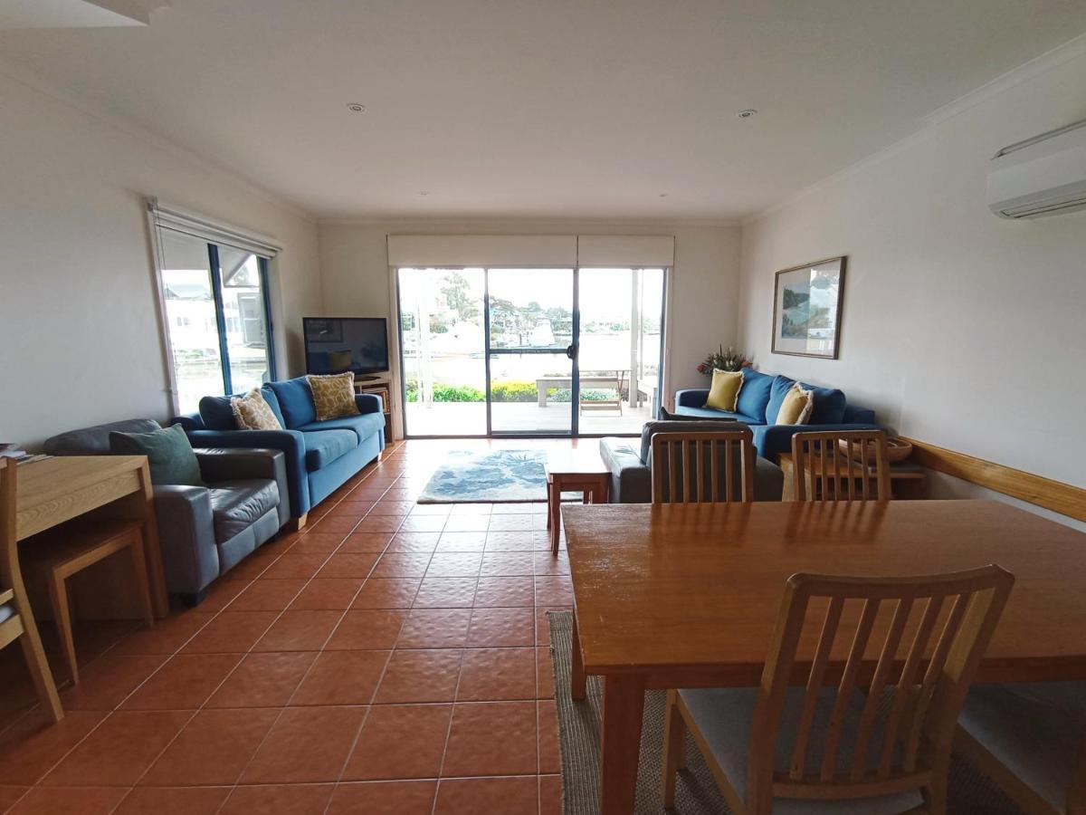 The View - Captains Cove Waterfront Resort Paynesville Exteriér fotografie