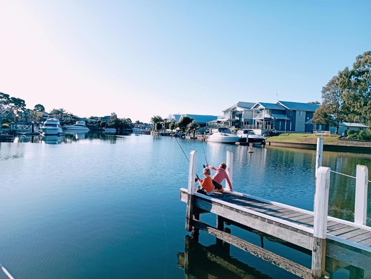 The View - Captains Cove Waterfront Resort Paynesville Exteriér fotografie